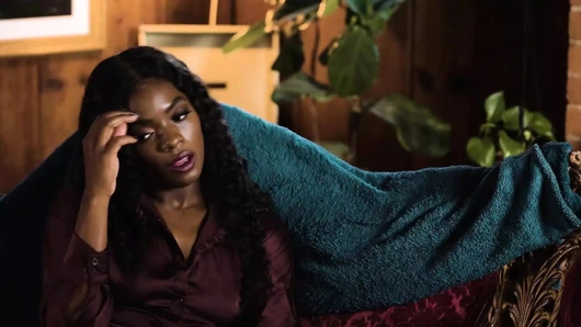 Yetişkin zamanı - ev kadını charlotte günahları, kocası yokken iki yakışıklının amını yok etmesine izin veriyor!