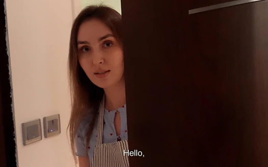 Yeni orta yaşlı seksi üvey anne denizde bir yıl sonra denizci üvey oğlunu baştan çıkarıyor.
