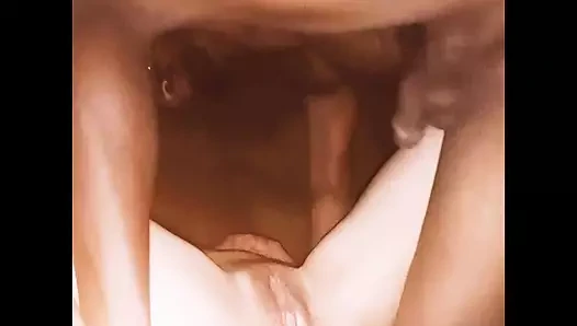 Tıraşlı amcık sert sikişiyor vedio desi köyü