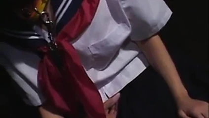 Cum üzerinde yüz için Japonya öğrenci