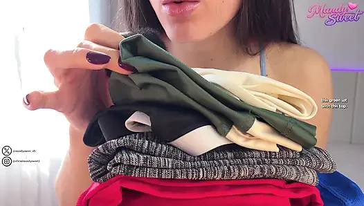 ASMR: Sıcak kız arkadaşım spor kıyafetleri deniyor