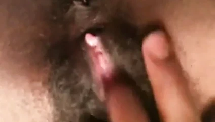 iliklerine ıslak abanoz KEDİ