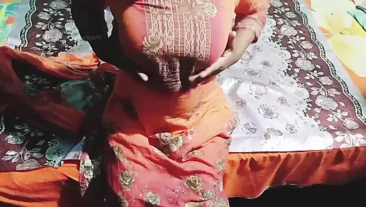 Hintli kadın ve hizmetçi seks videosu