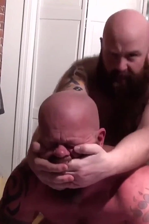 Bearfilms - Bears Gruff Hunter ve Tate Taylor prezervatifsiz sert