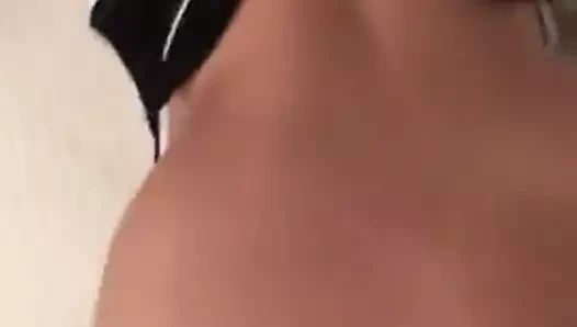 Sıcak tavşan ile ona erkek arkadaşı