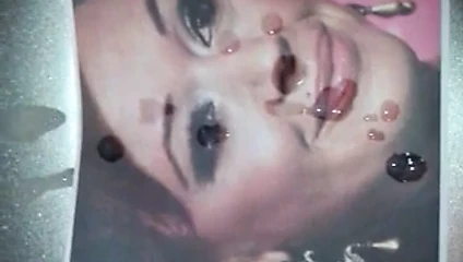 Cum üzerinde leah remini