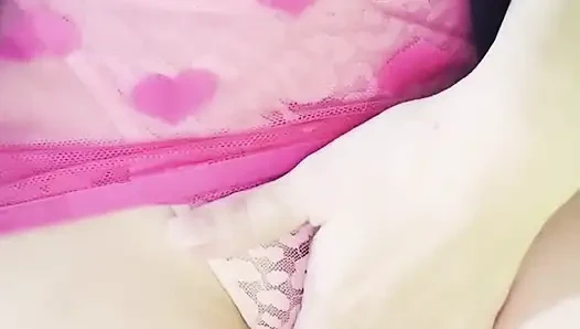 Vika sexting döl titreyen her nefesi doldurana kadar sikişmek için yalvarıyor