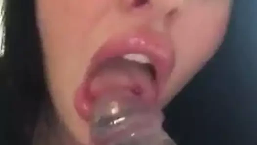 Sürtük dildo emiyor