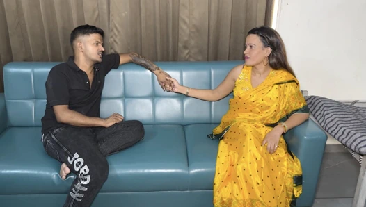 Kayınbiraderi hiç seks yapmış, baldızla konuşmuş, sonra baldız demiş ki, sana nasıl seks yapmayı öğretiyorum, kayınbiraderi ve baldız birlikte seks yapıyor.