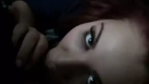 dizlerimin üstüne çökmeme izin ver