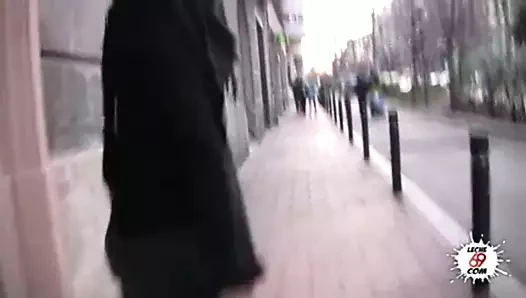 Bir minyon latin adım anne almak