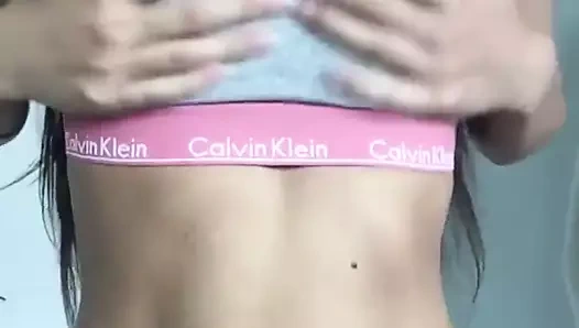 benim eski gf gösterir güzel göğüsleri