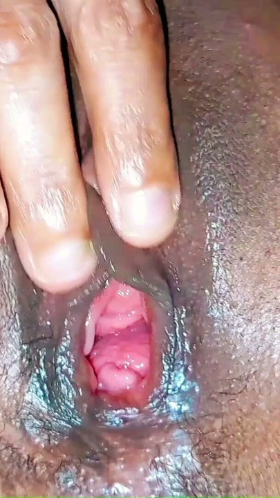 Bangladeshi boudi santa pussy - Amımın yakından çekilmiş videolarını izlemek seni tahrik ediyor ve seni defalarca boşaltıyor. | Klip 1