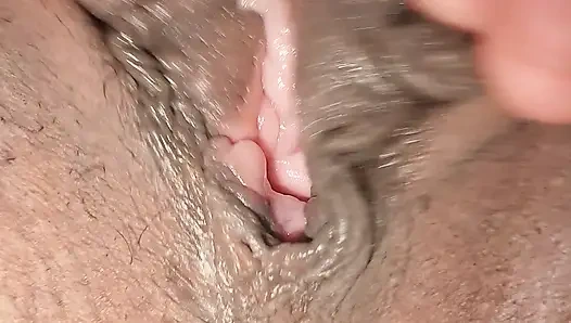 Hintli teyze kheera'nın tadını çıkarıyor