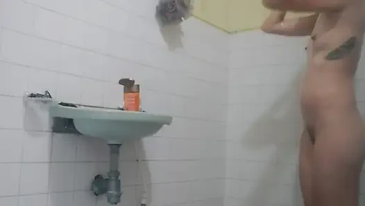 Banyoda yağ masajı