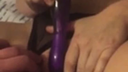 Yeni oyuncakla oynamak