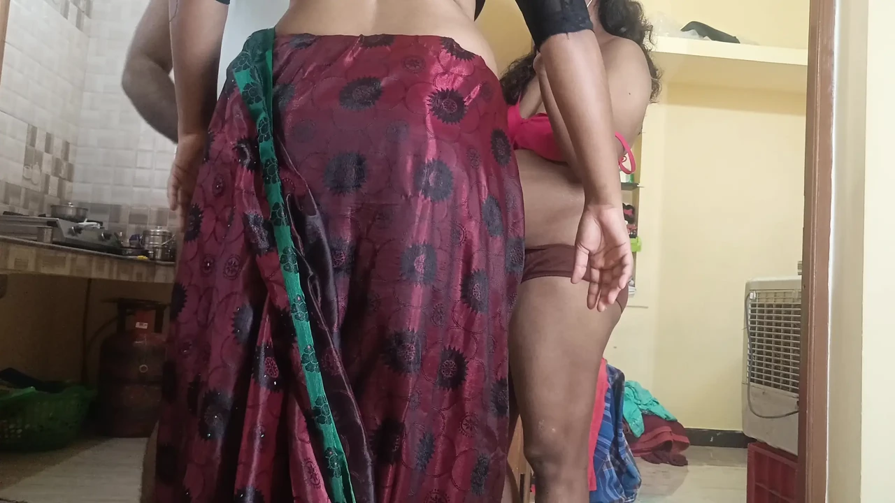 Housewife threesome xxx