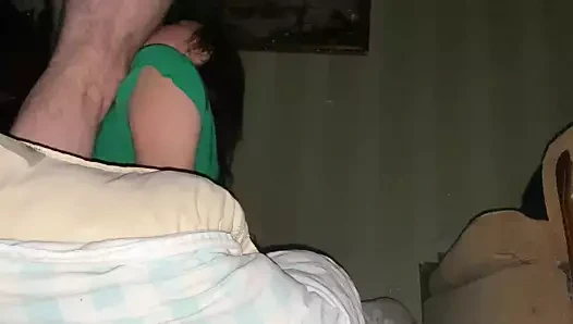 Ağzına boşalma ile misyoner seks. rus porno