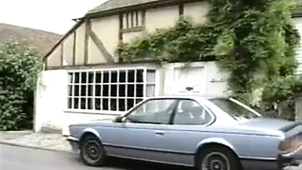 Frau ve hizmetçileri