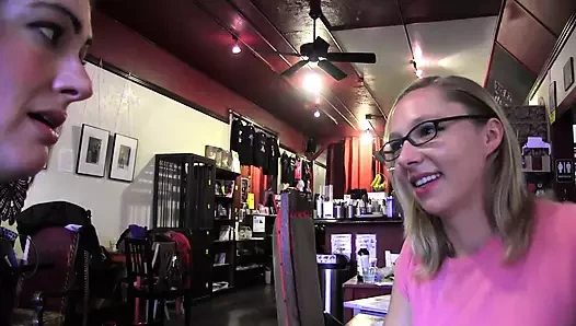 Olgun 4 sevgili - sıcak kaltak bir yapay penis ile becerdin alır