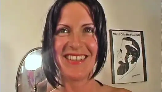 Sophie'nin striptiz röportajı