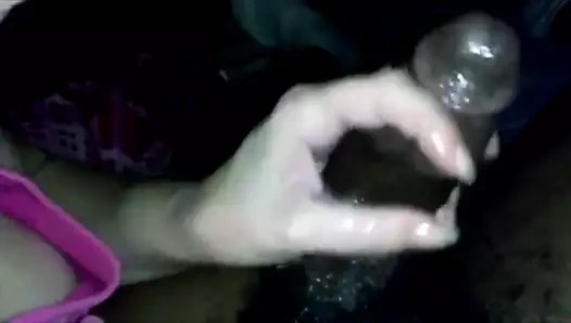 Holly okşayarak bbc