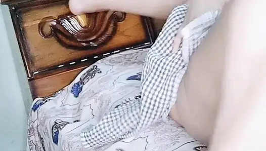 Sert Hintli seks videosu xxx sikiş makinesi çift