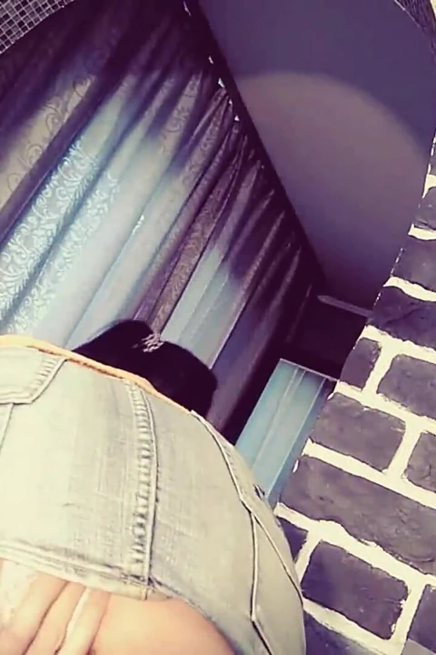 Külotumda ne olduğunu görmek ister misin? ama göstermiyeyim) ginnagg