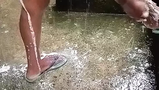 Güzel üvey kız kardeş banyoda ateşli video