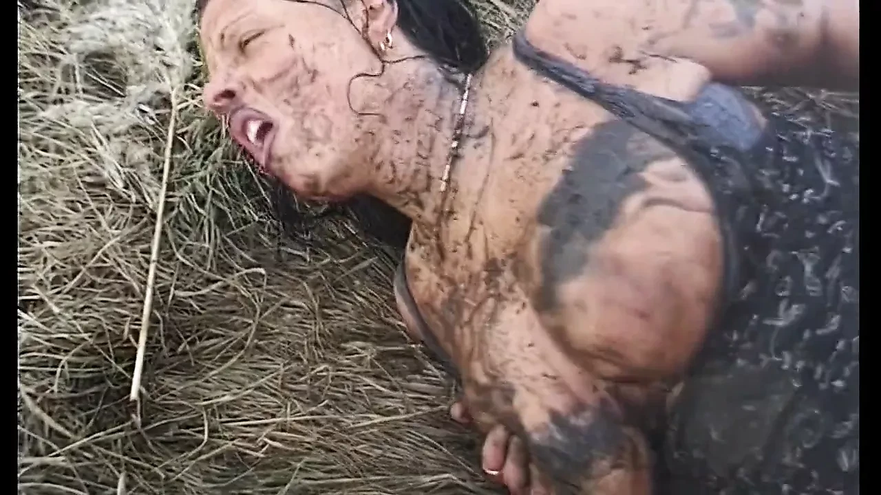 Premium Kranker Halloween Fucker Bummst Mutti Outddor Im Schlamm German Blowjob Porn (High Quality) - Canada Special