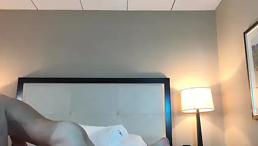 Jake Grand seksi dövmeli genç kızı sert sikiyor - derleme 8