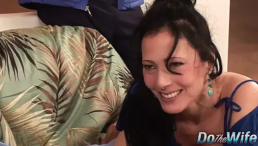 Aldatılan koca karısı Zoey Holloway'ın genç bir adamla sikişini izliyor