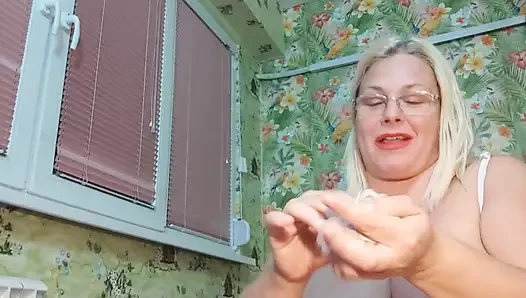 Beyaz tanga işeme, malzeme ve 31 dildo c2c