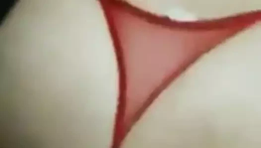 Kırmızılı büyük götlü anal