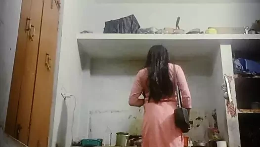 Urvashi rani indiancrossdresser vlog seksi video