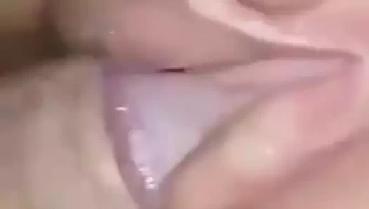 Je me fais remplir la chatte