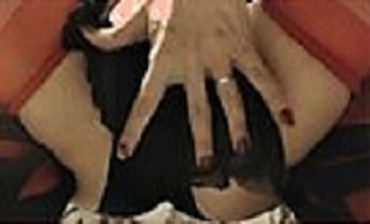 külot ve eteğime pissing - gotik fetiş