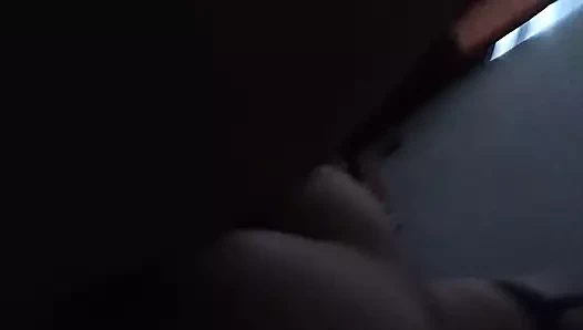 Dandole de a perrito a chaparrita putona.