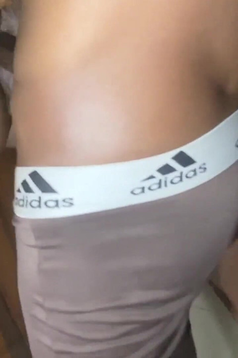 Üvey babam seksi karım mutfakta ve ateşli bir bikini