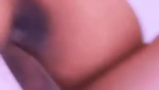 Bin ve boşalma! Tüm dölleri beline atana kadar biniyor.