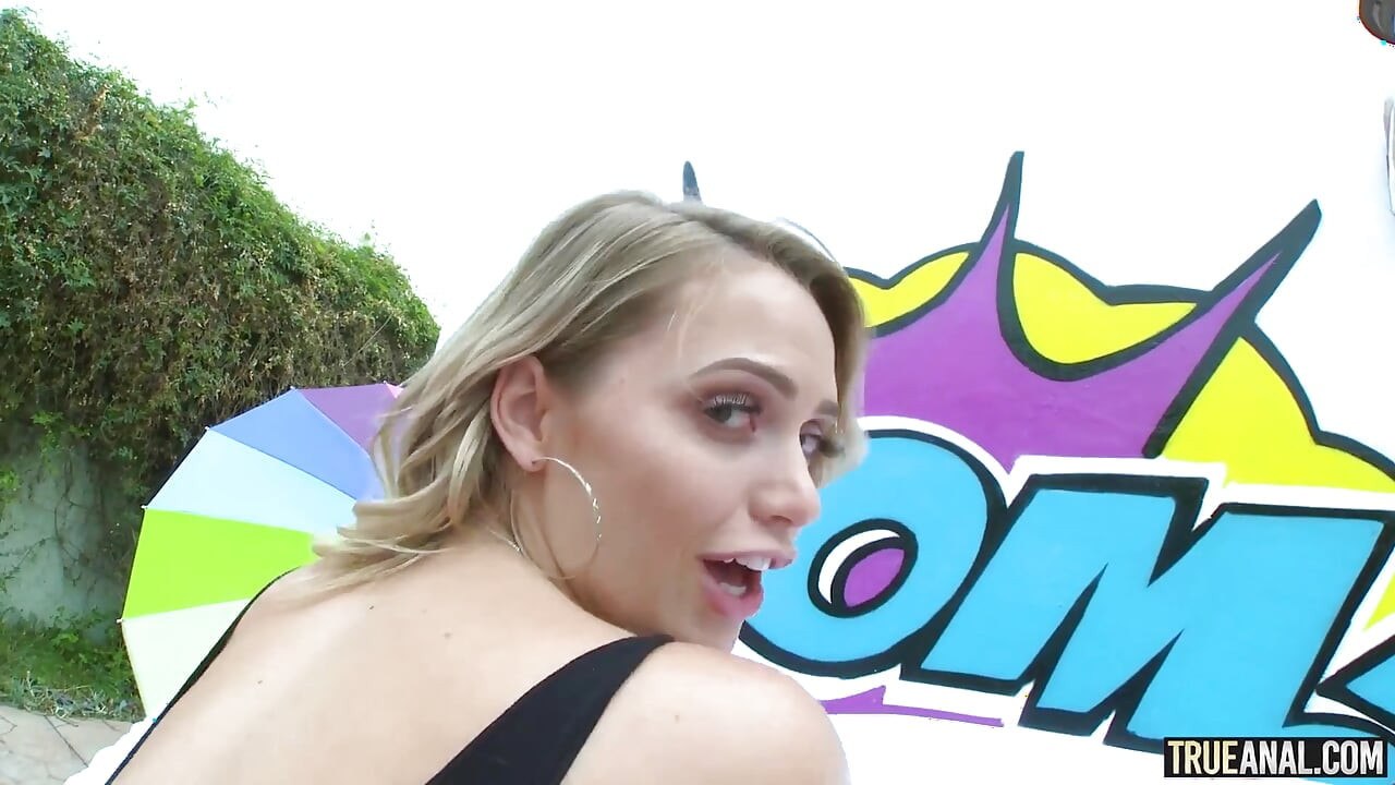 Gerçek anal - Mia Malkova'nın sulu balon tamamen açılıyor