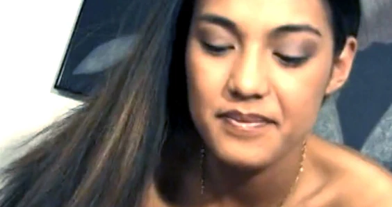 Arkadaşının küçük yarağına şaşırıyor