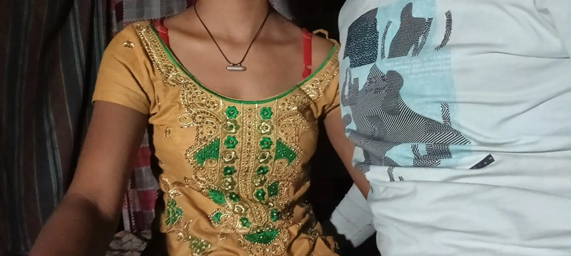 18 yaşındaki Hintli baldız kayınbiraderi ile sert seks yapıyor