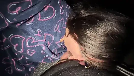 Nogaglola gırtlağına kadar sakso tükürme oyunu çılgın