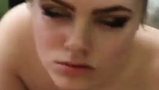 Büyük memeli mastürbasyon mutsuz yüze boşalma