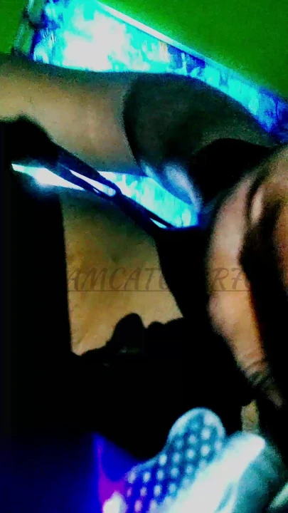 Vibratörlü Bengalli erkek arkadaş erotik rol yapma videosu