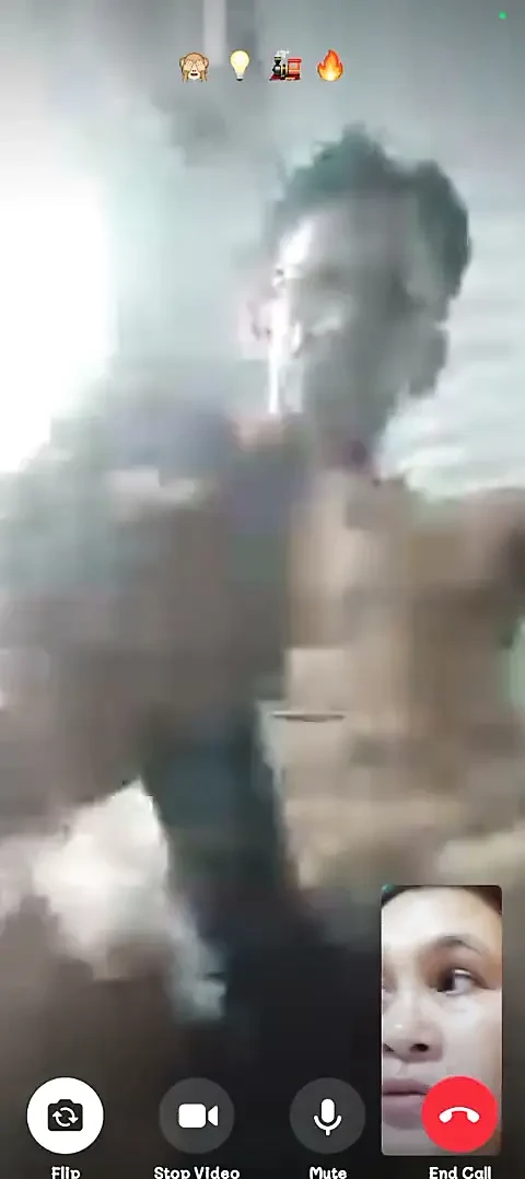 Pembemsi ıslak amcığı beni çok uyandırıyor