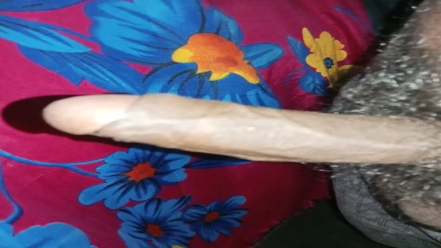 Vücudun her yerinde şehvet ateşi olduğunda yumruğumu vurdum.