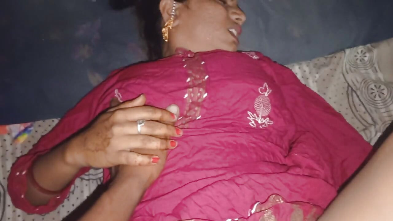 Desi bhabhi ko pela