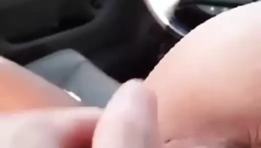 Seksi araba oral seks itibaren redhead milf